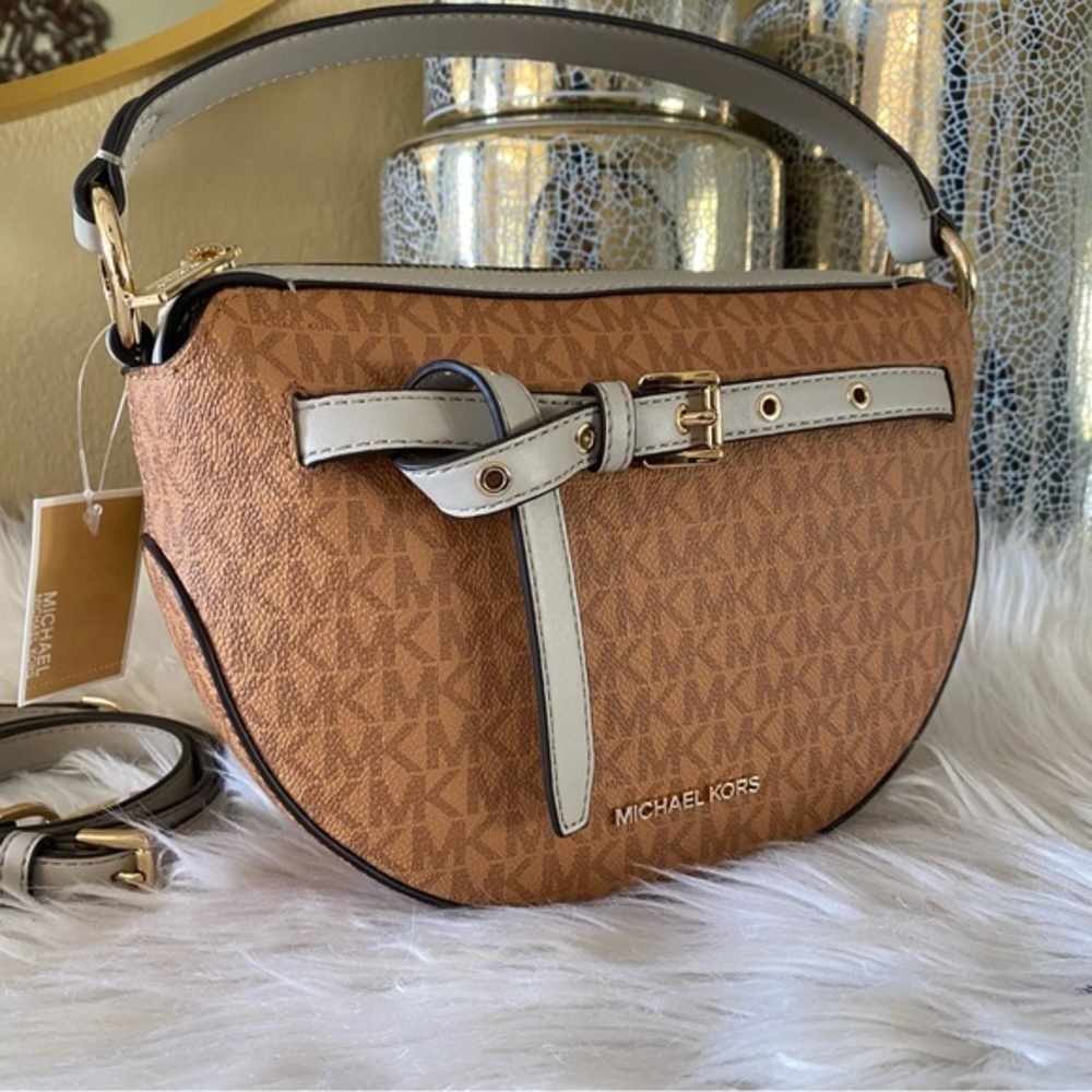 New Michael Kors Emilia Medium Logo Shoulder Bag - Picture 1 of 17